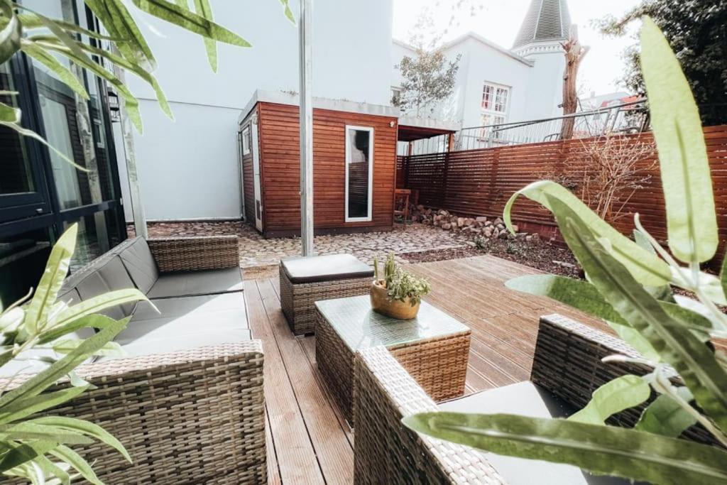 Lieblingsapartment No.10 Mit 2 Schlafzimmern Und Eigener Terrasse Rostock Bagian luar foto